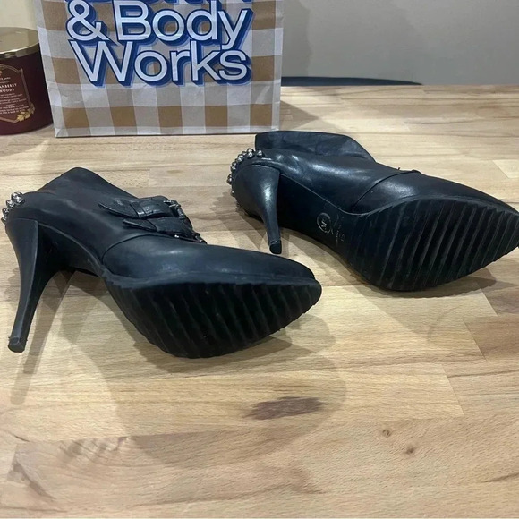 Alexander  McQueen Studded Leather Boots - Picture 7 of 10